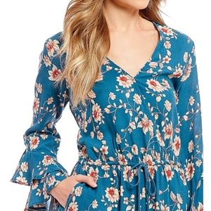 Jessica Simpson Kiera Ruffle Sleeve Floral Print Romper Size Large